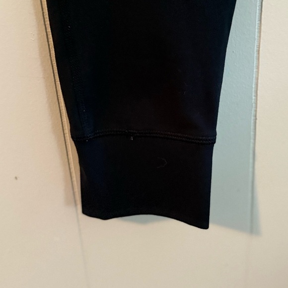 Ladies Spyder Active Black Side Pocket High Rise Jiggers, Size M - Picture 7 of 9